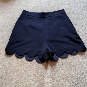 NWT. High-rise scalloped shorts. Size S